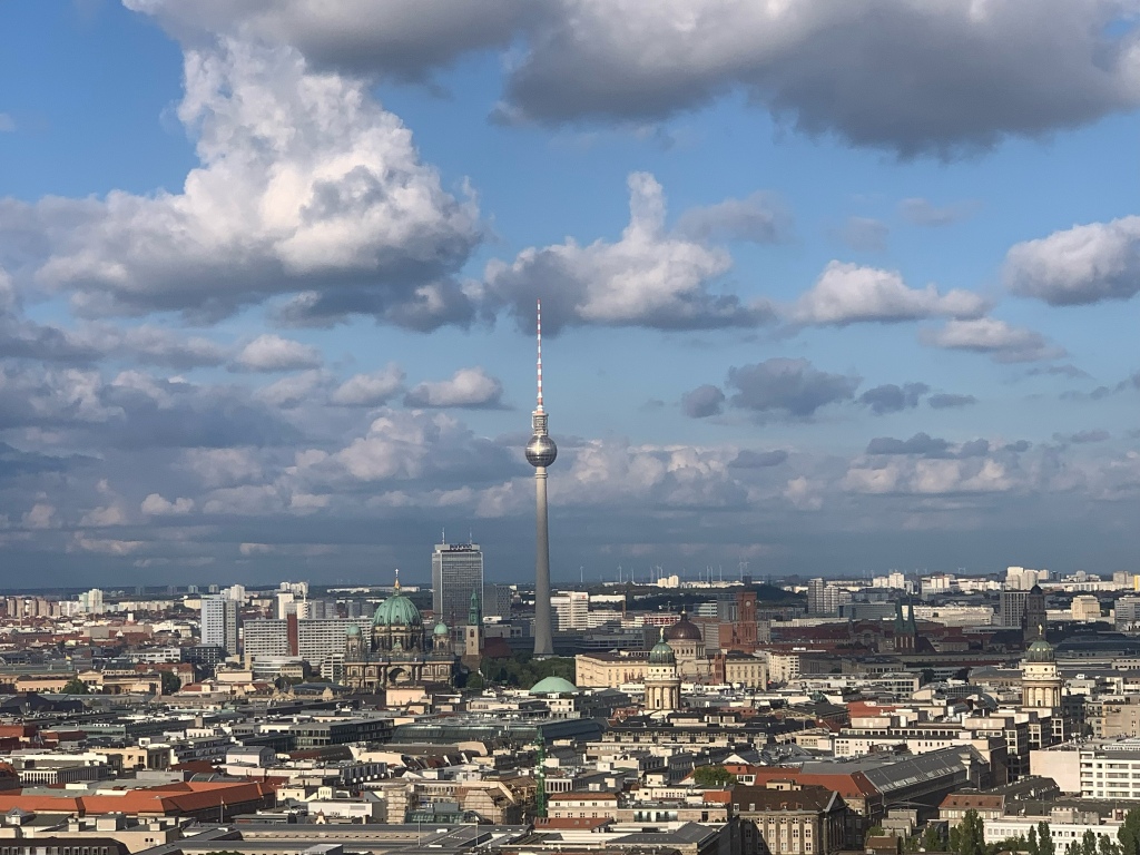 Vista panoramica su Berlino dal palazzo del Panoramapunkt 